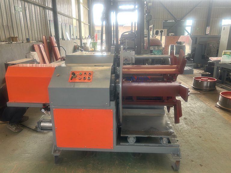machine hydraulique de prise en charge